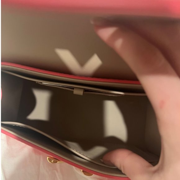 Louis Vuitton Twist One Handle BB - Pink - Picture 4 of 8